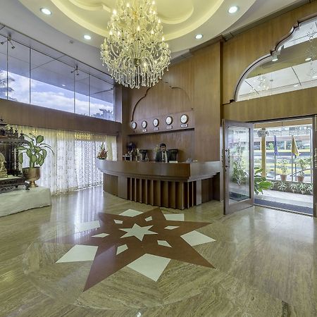 Treebo Crystal Castle Hotel Бангалор Екстериор снимка