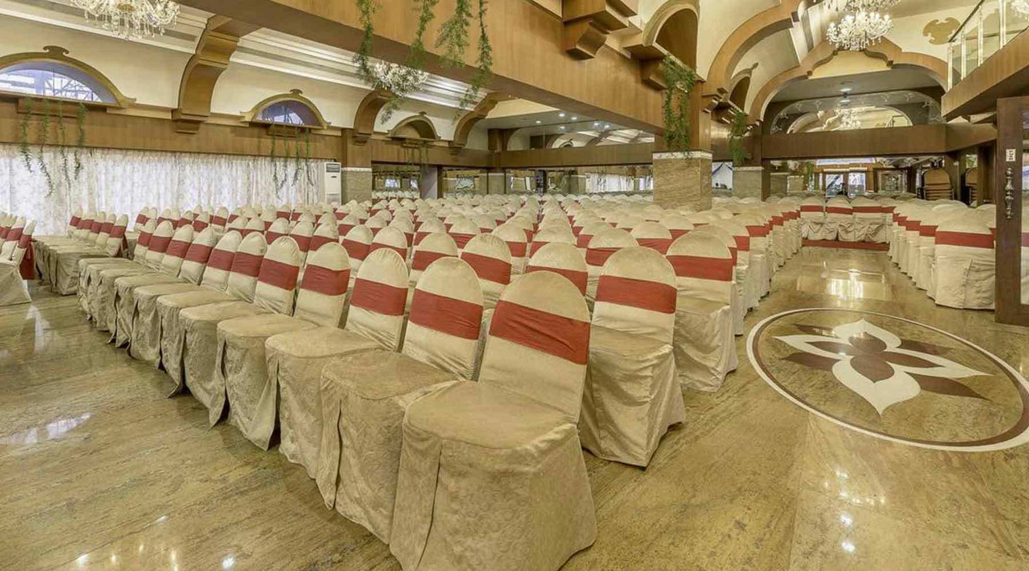 Treebo Crystal Castle Hotel Бангалор Екстериор снимка